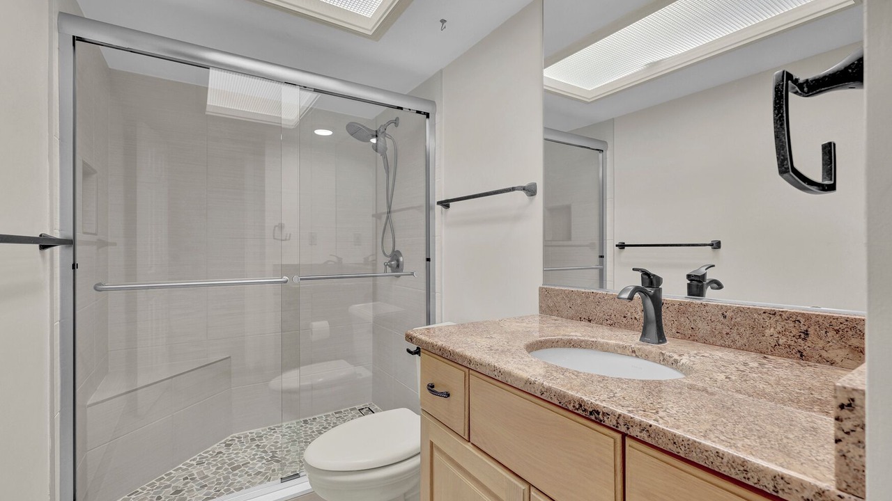 Photo of Bathroom in Shell Island