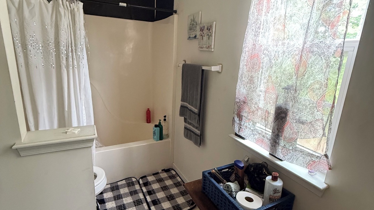 Photo of Bathroom in East Highland Park