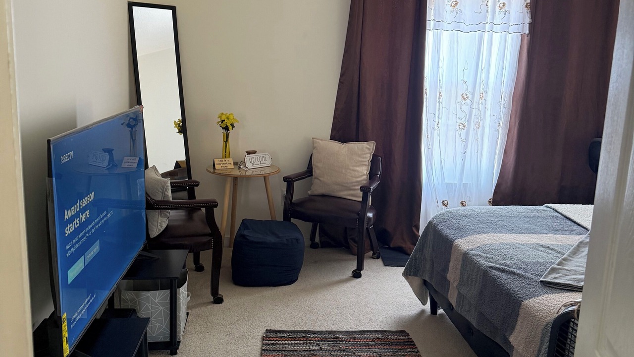 Photo of Bedroom in East Highland Park