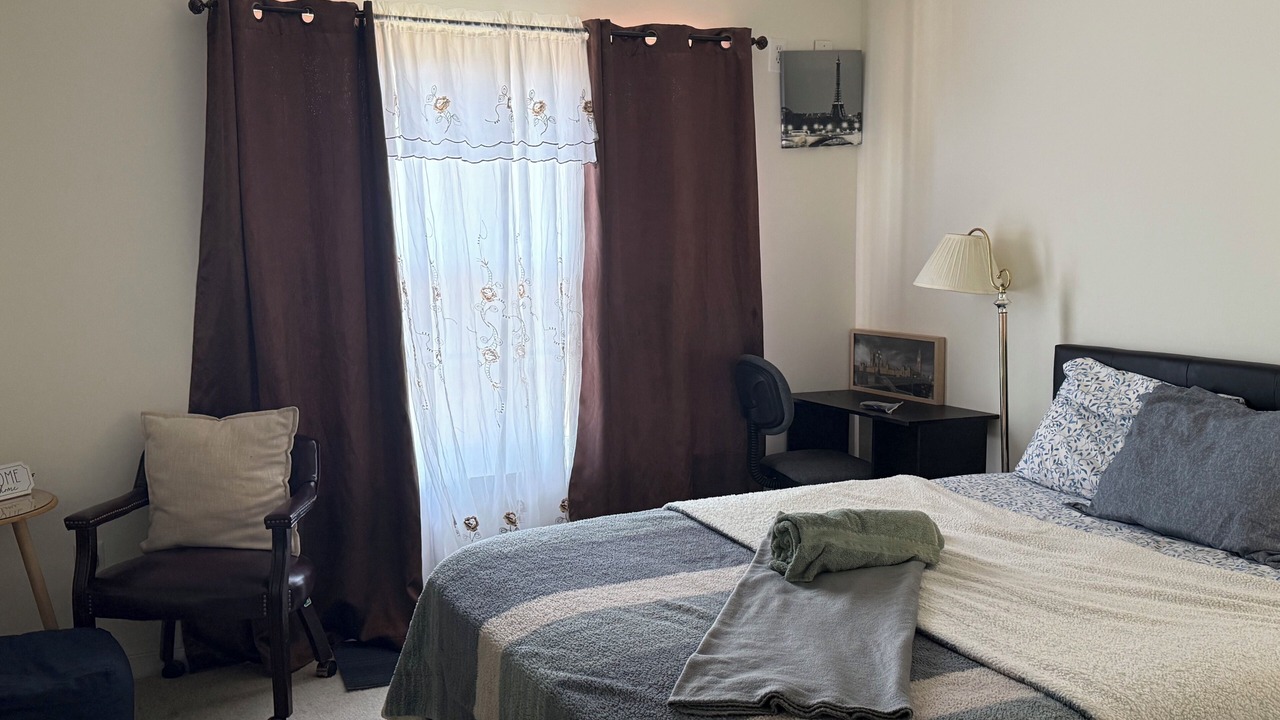 Photo of Bedroom in East Highland Park