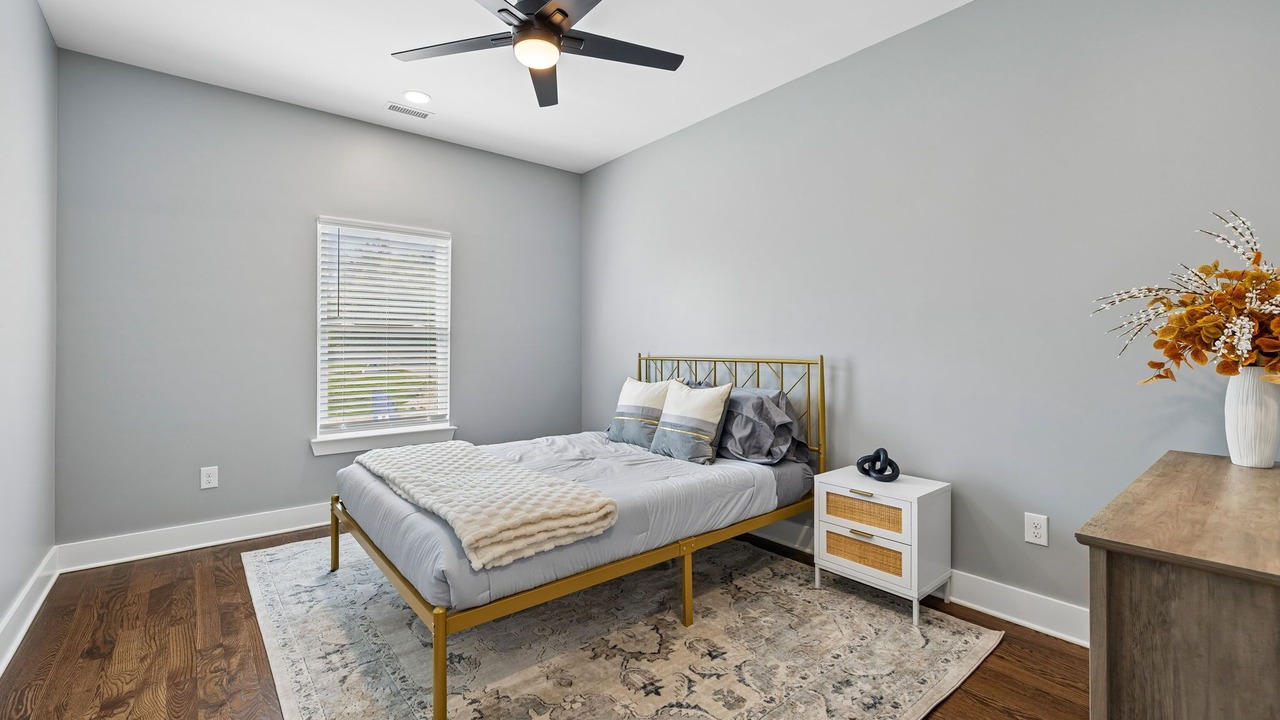 Photo of Bedroom in Ashland City