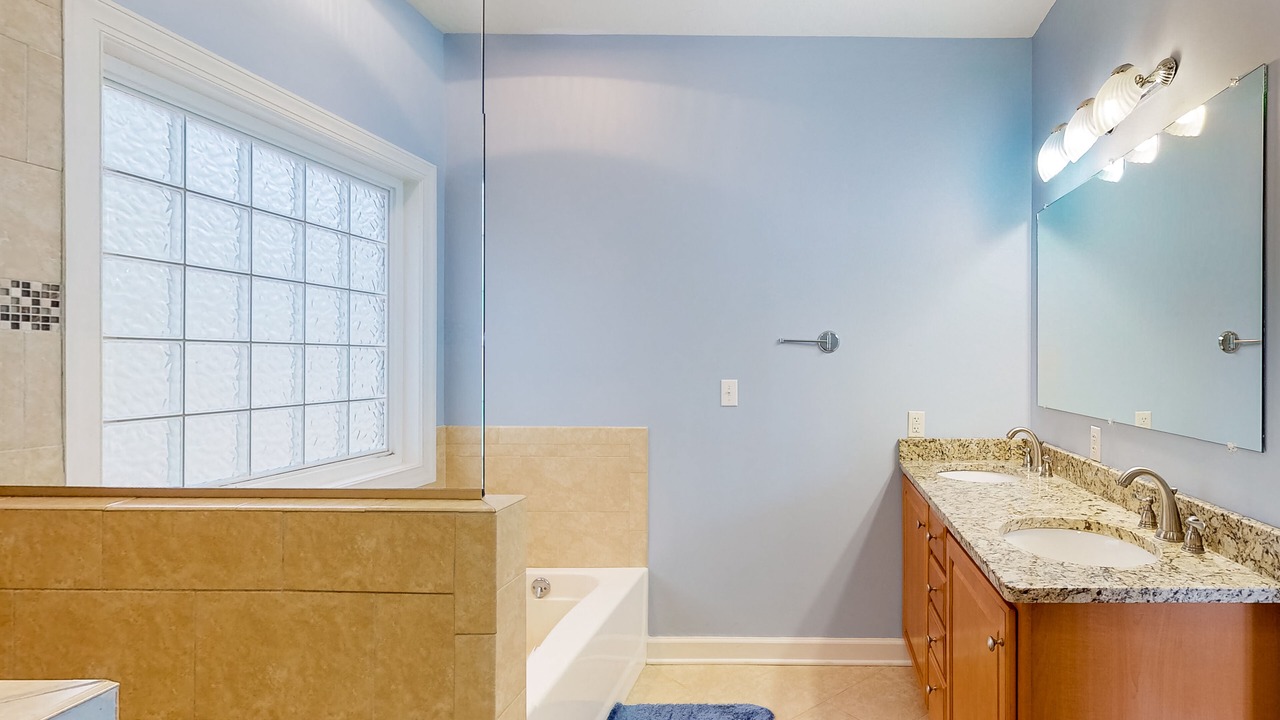Photo of Bathroom in Westlake Corner