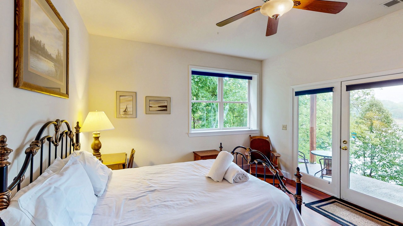 Photo of Bedroom in Goodview
