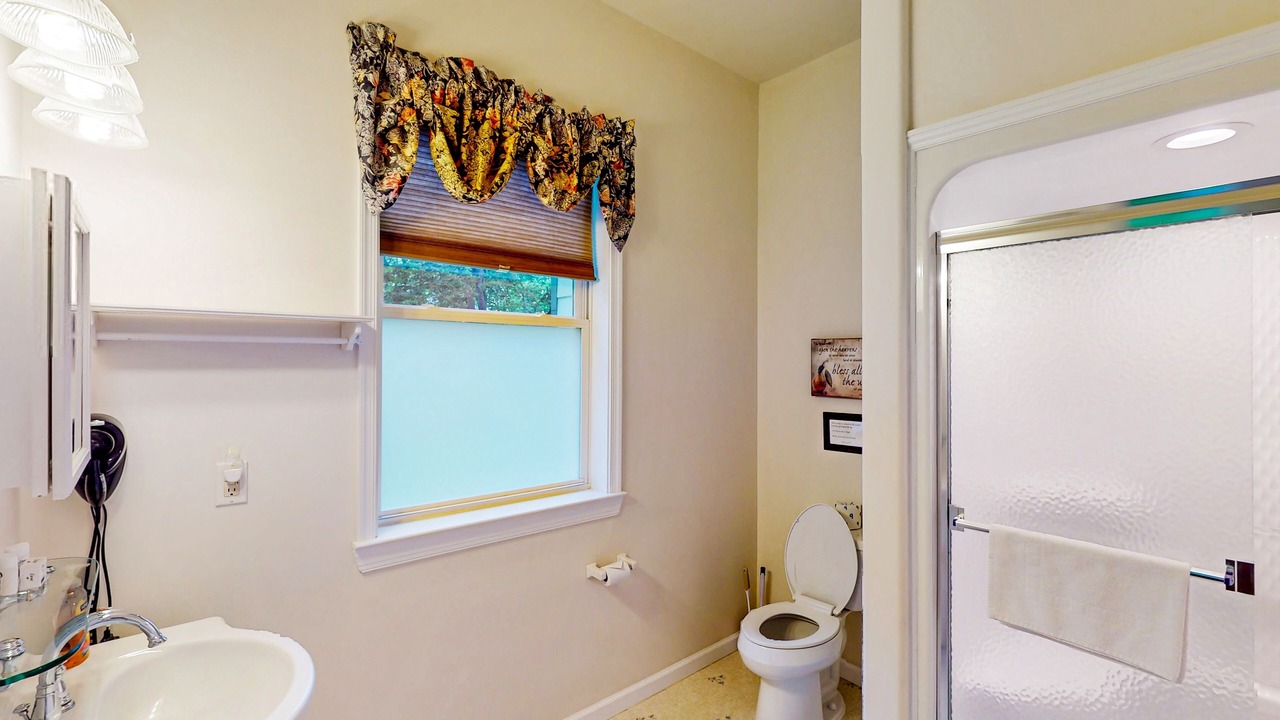 Photo of Bathroom in Goodview