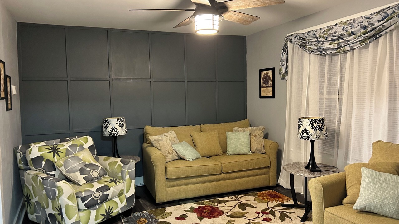 Photo of Livingroom in Arjay
