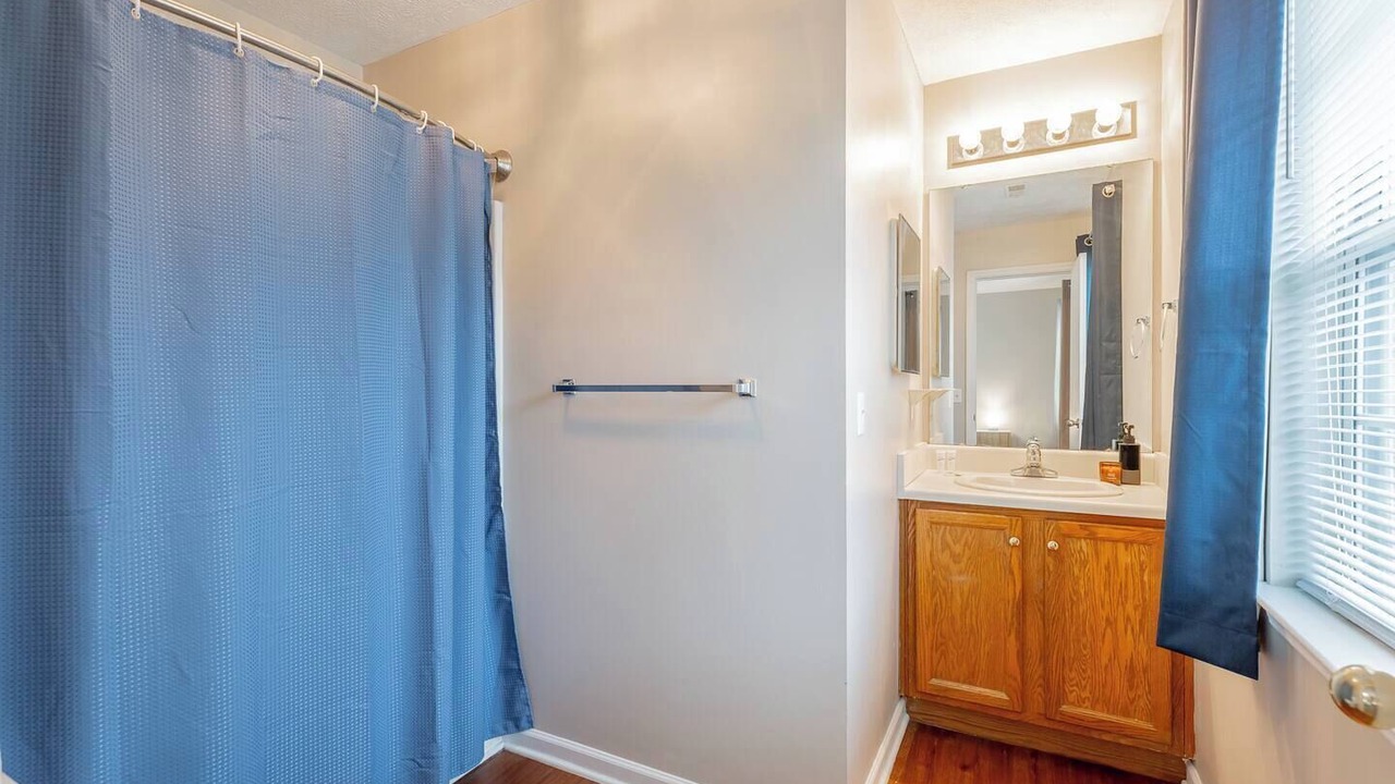 Photo of Bathroom in Lupton City