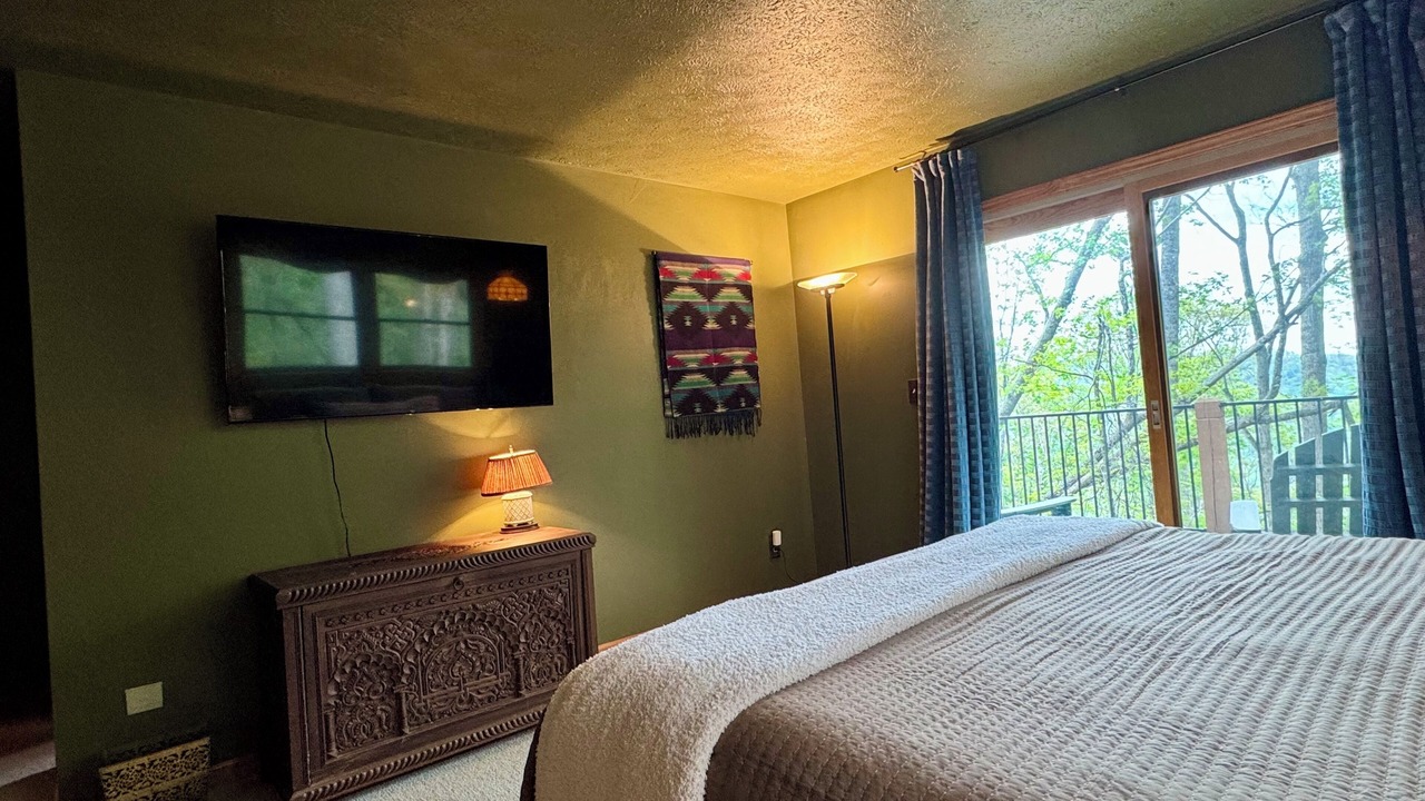Photo of Bedroom in Asheville