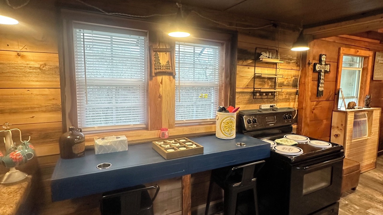 Photo of Kitchen in Byrdstown