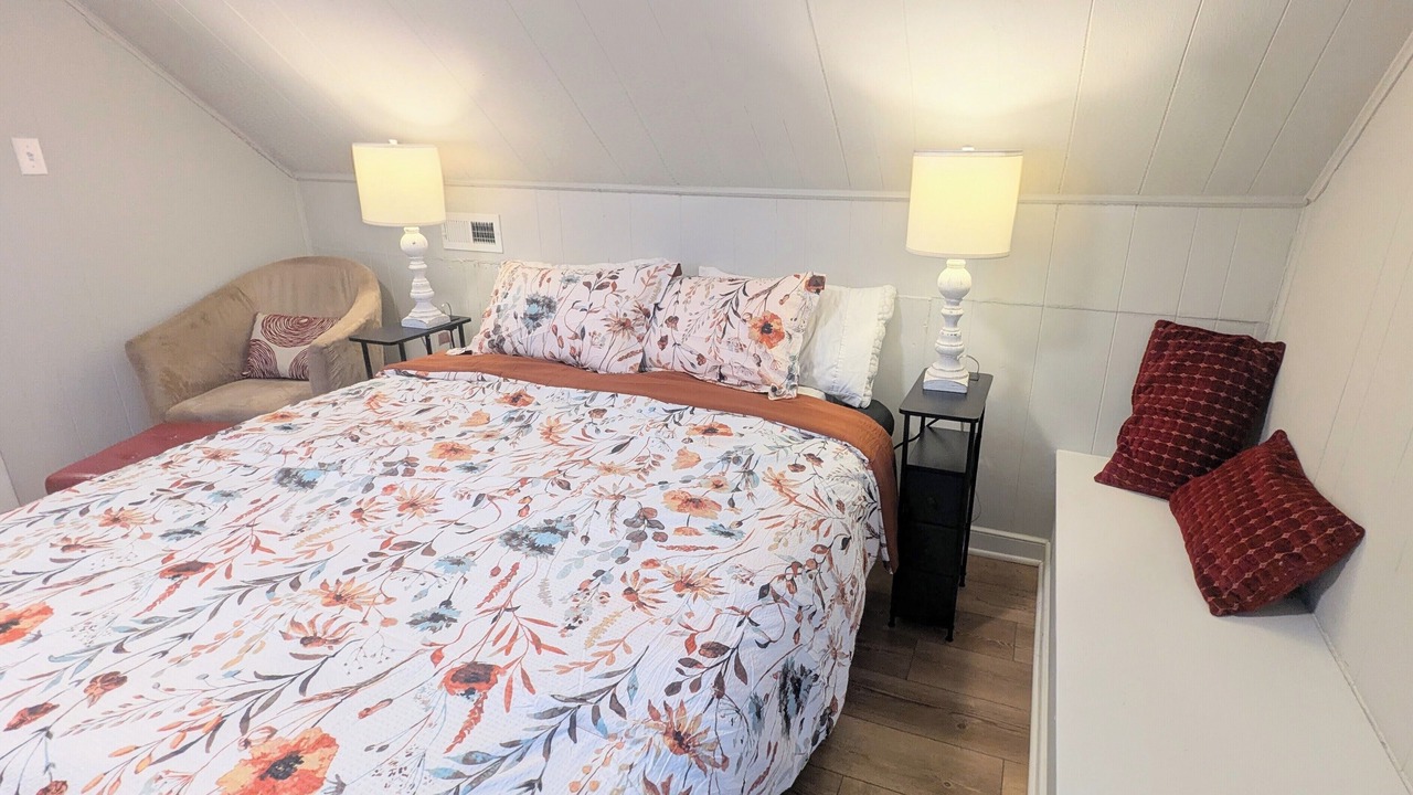Photo of Bedroom in Mosby