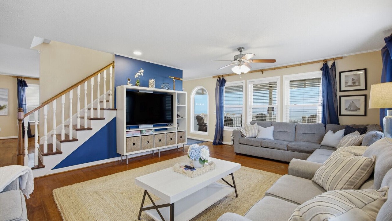 Photo of Bedroom in North Topsail Beach