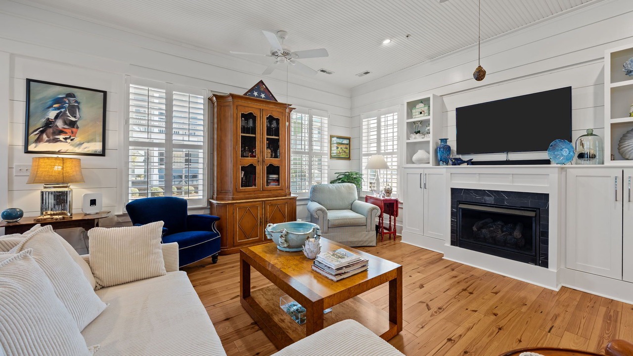 Photo of Livingroom in Morehead City