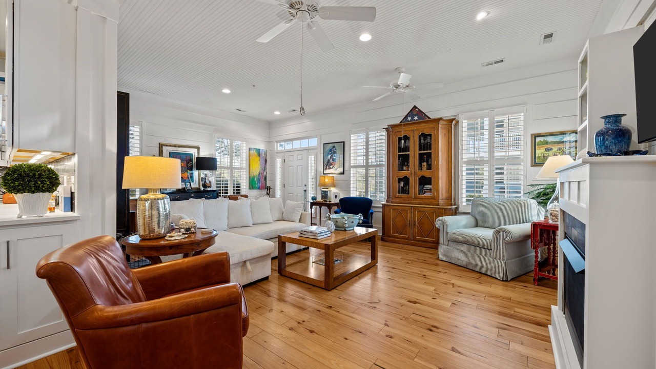 Photo of Livingroom in Morehead City