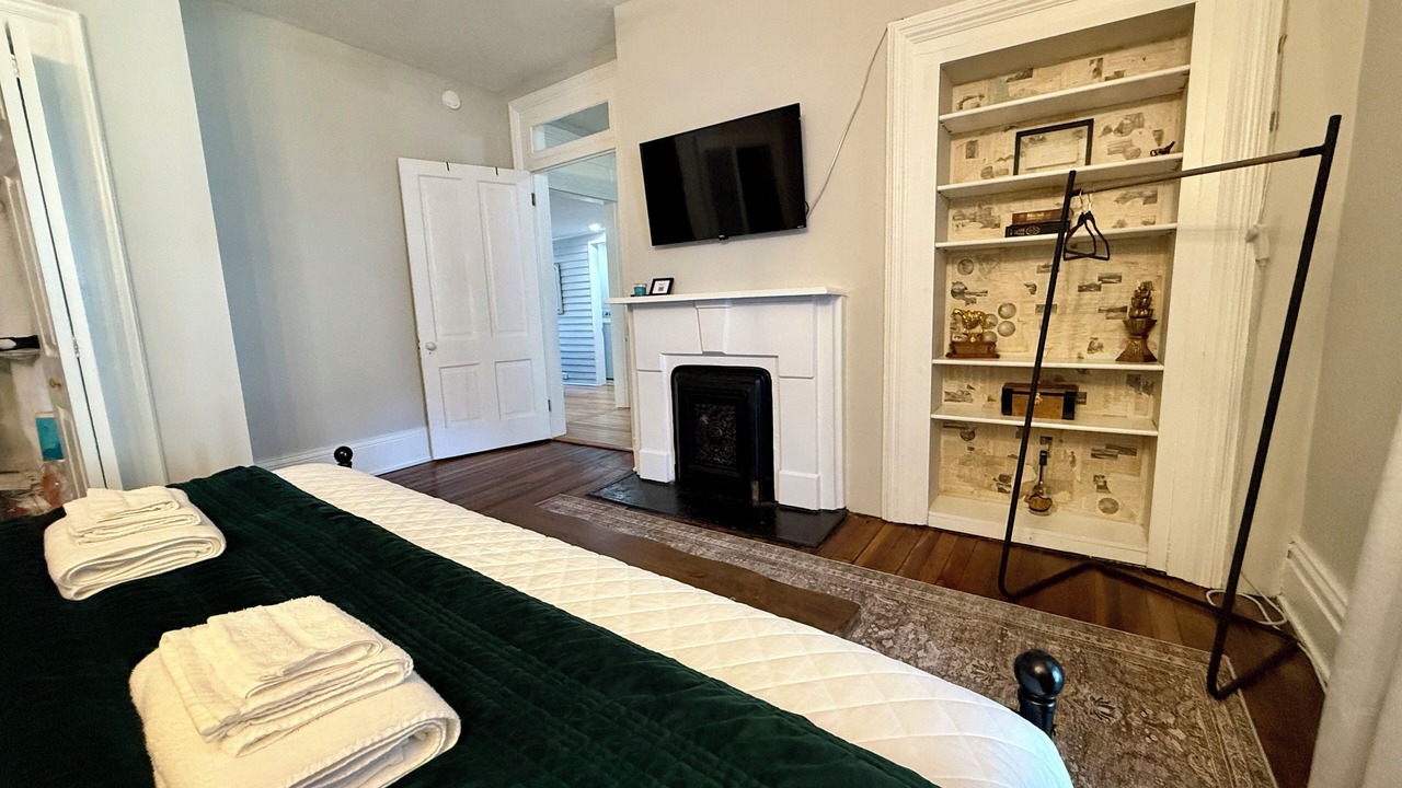 Photo of Bedroom in Frankfort
