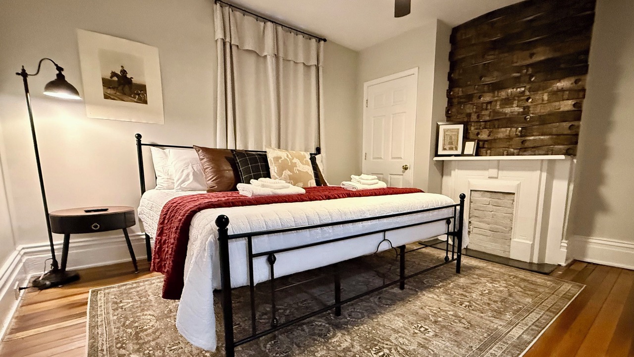Photo of Bedroom in Frankfort
