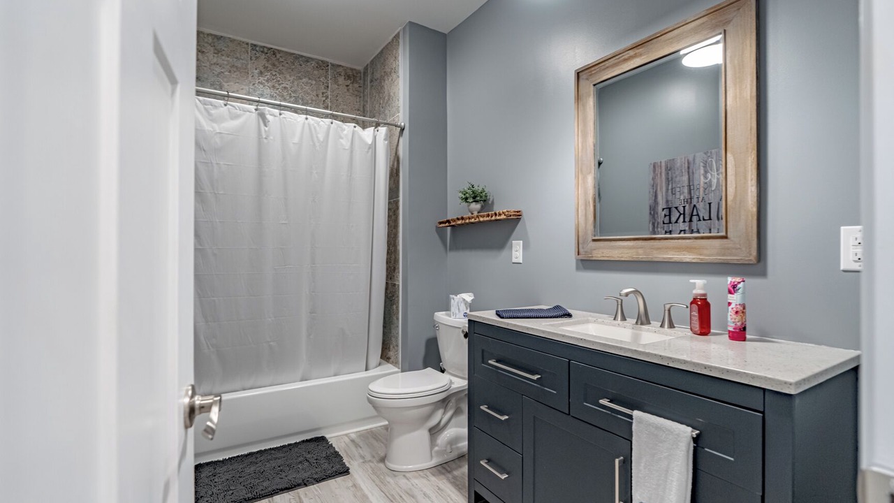 Photo of Bathroom in Leitchfield