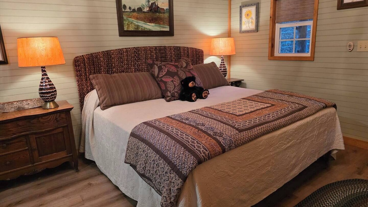 Photo of Bedroom in Jamestown