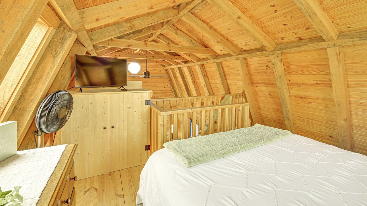 Photo of Bedroom in Bronston