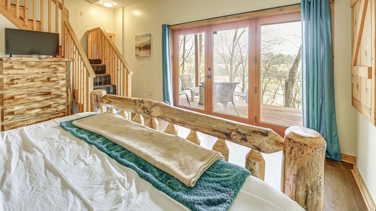 Photo of Bedroom in Bronston