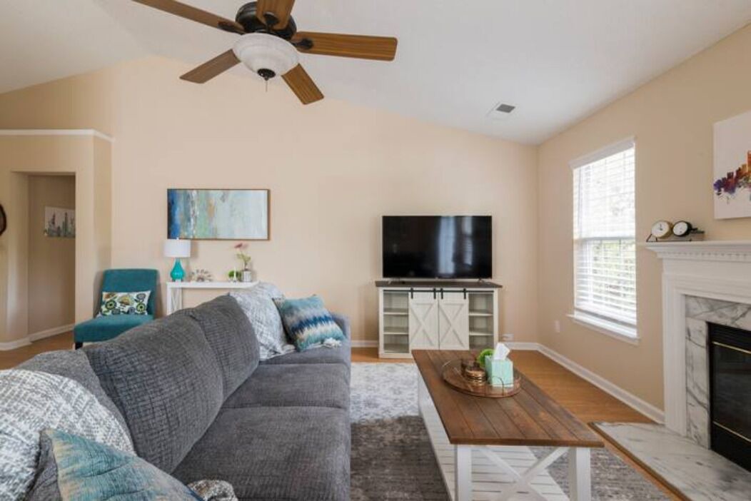Photo of Livingroom in Paw Creek