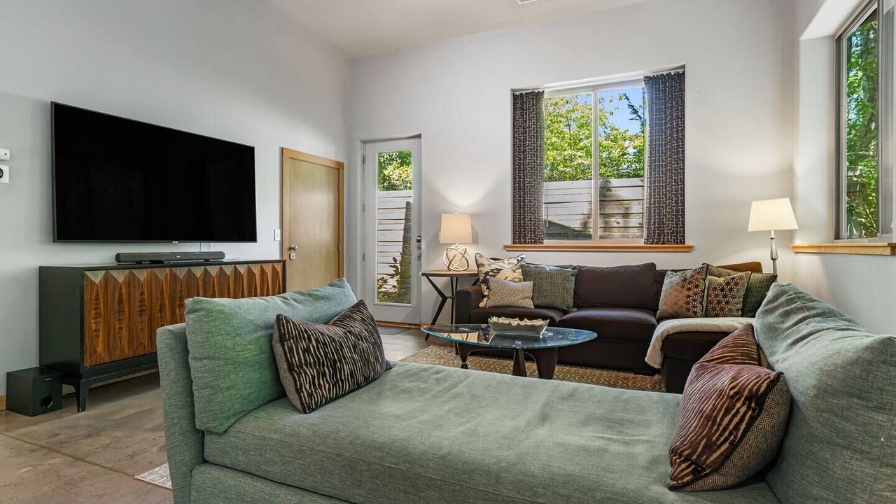 Photo of Livingroom in Bent Creek