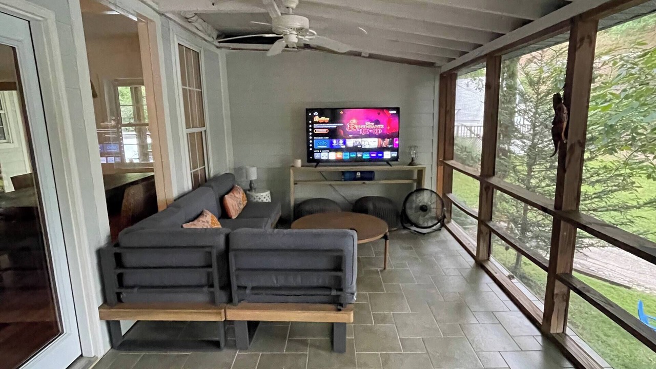Photo of Livingroom in Sunset Cove