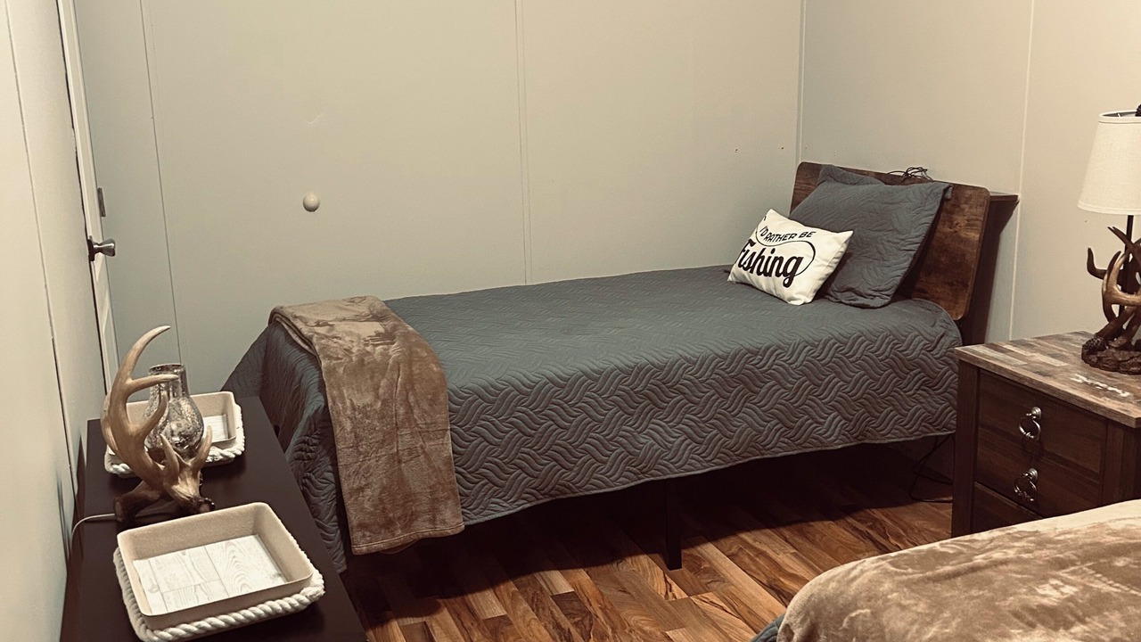 Photo of Bedroom in Benton