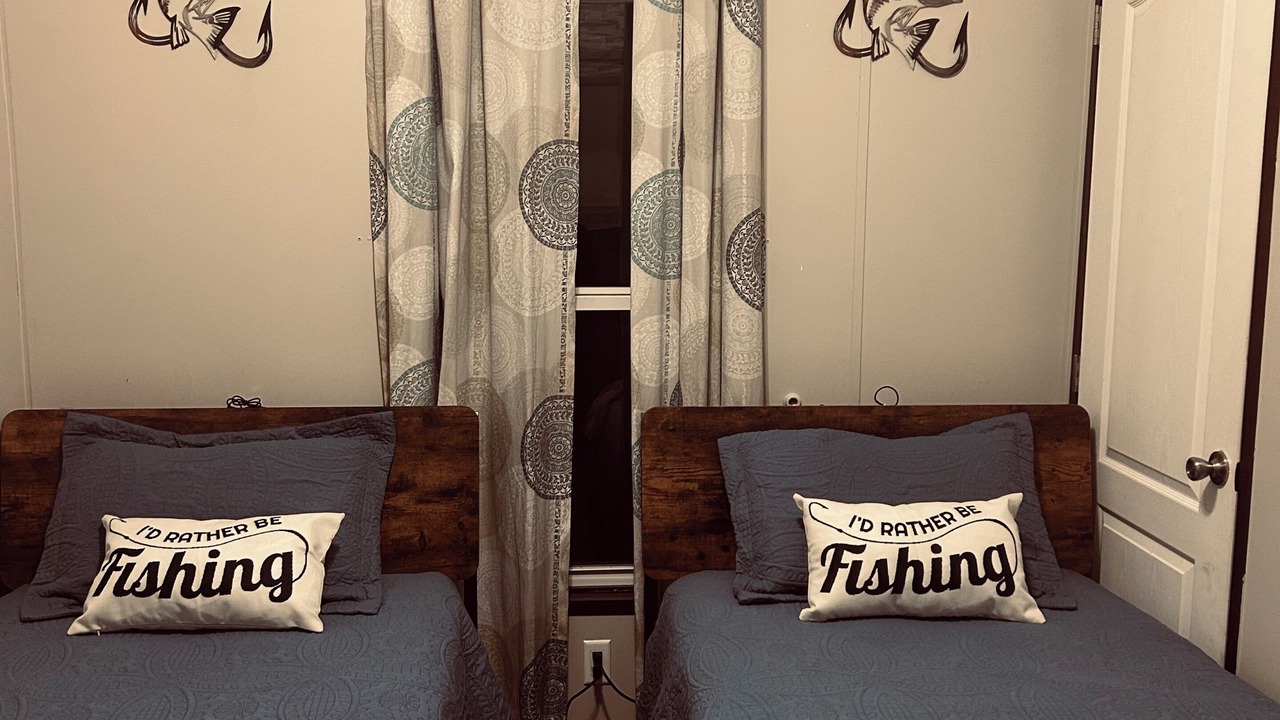 Photo of Bedroom in Benton
