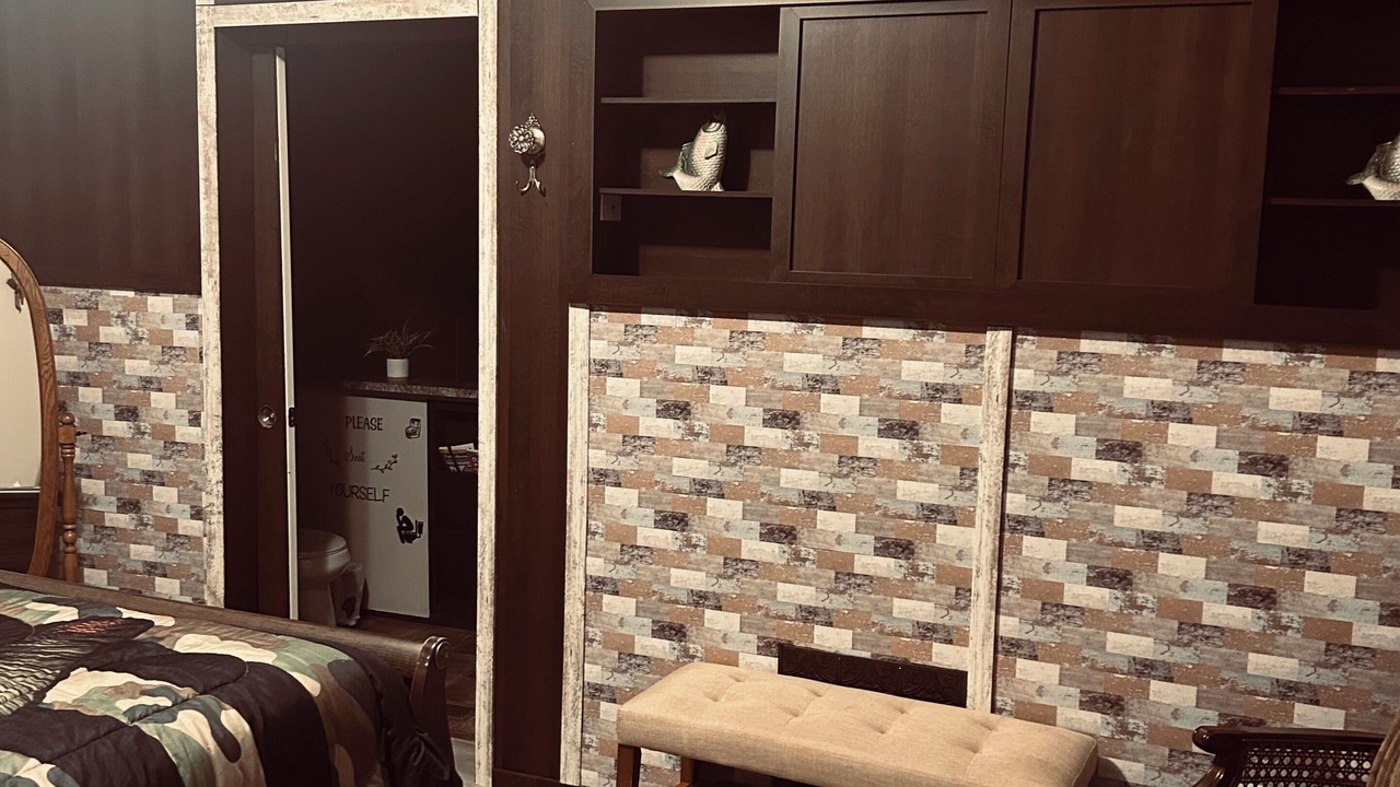 Photo of Bedroom in Benton