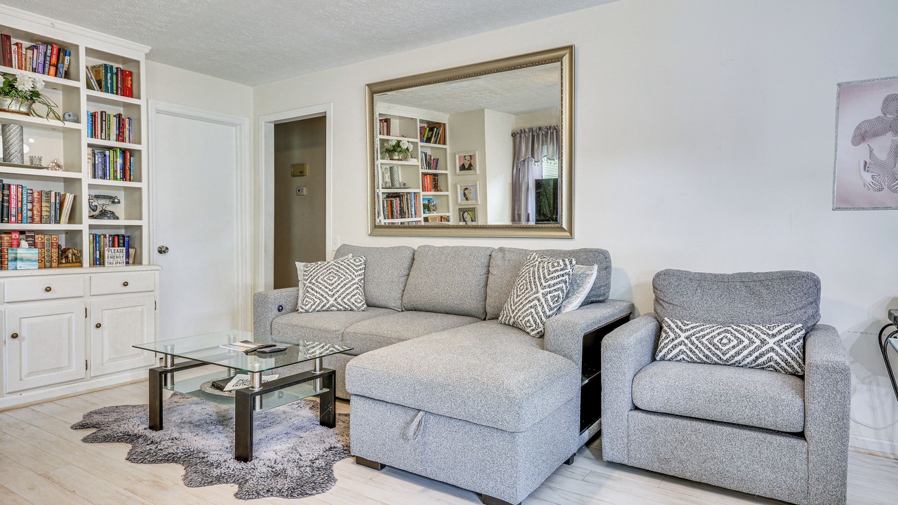 Photo of Livingroom in Mount Airy