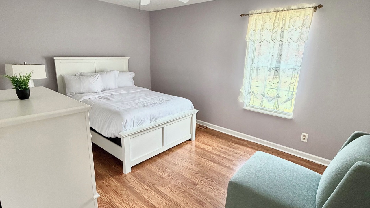 Photo of Bedroom in Crossville