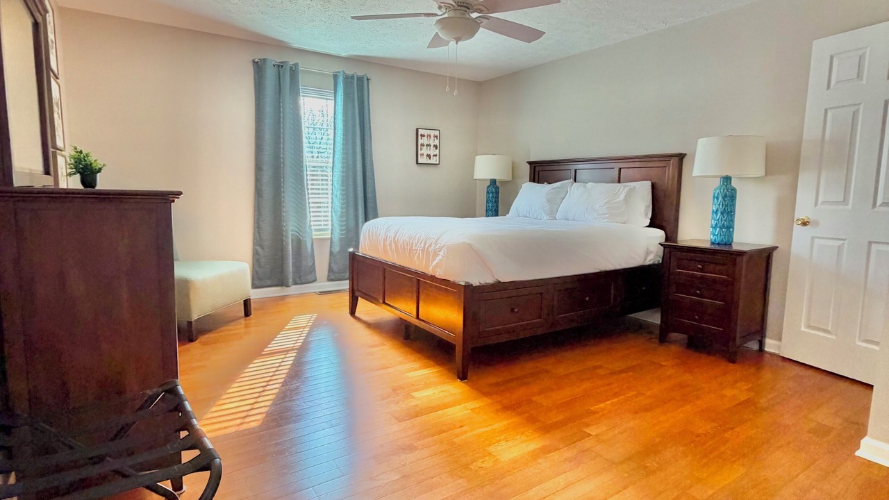 Photo of Bedroom in Crossville