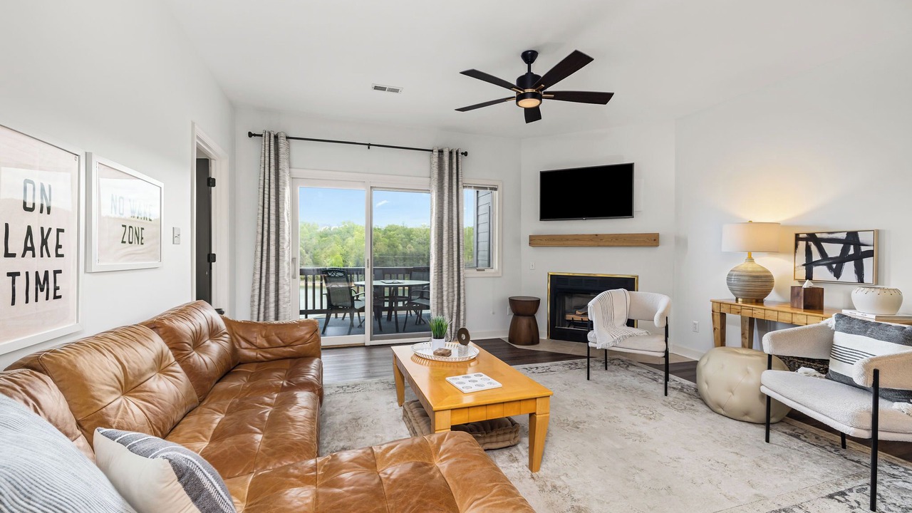 Photo of Livingroom in Huddleston