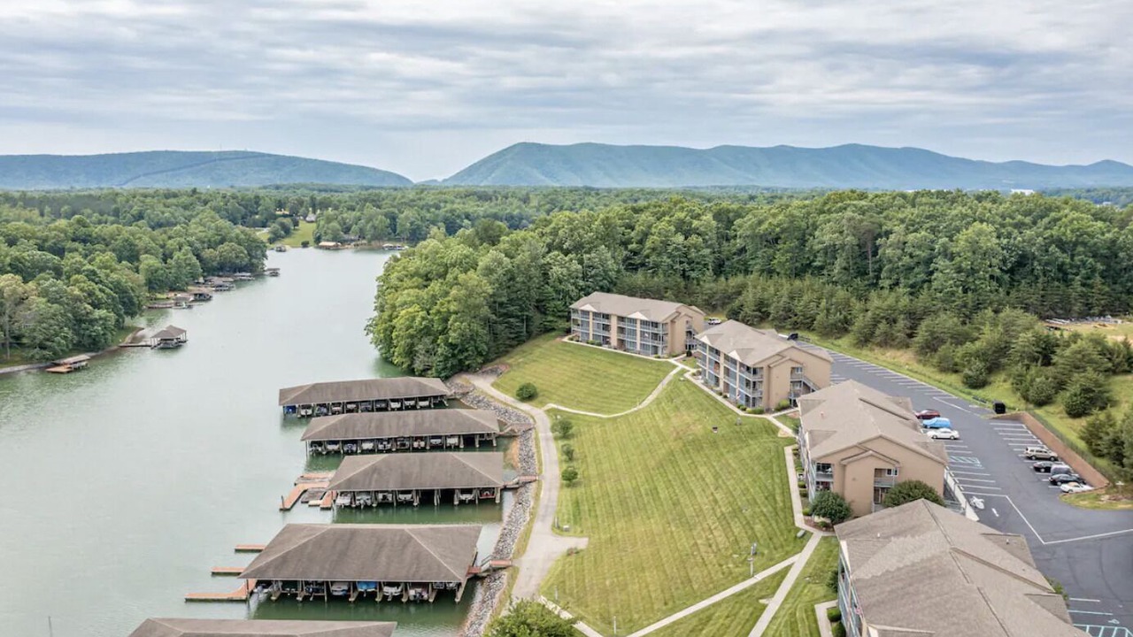 Photo of Outdoor in Huddleston