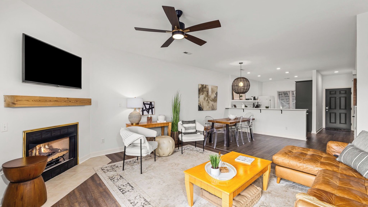 Photo of Livingroom in Huddleston