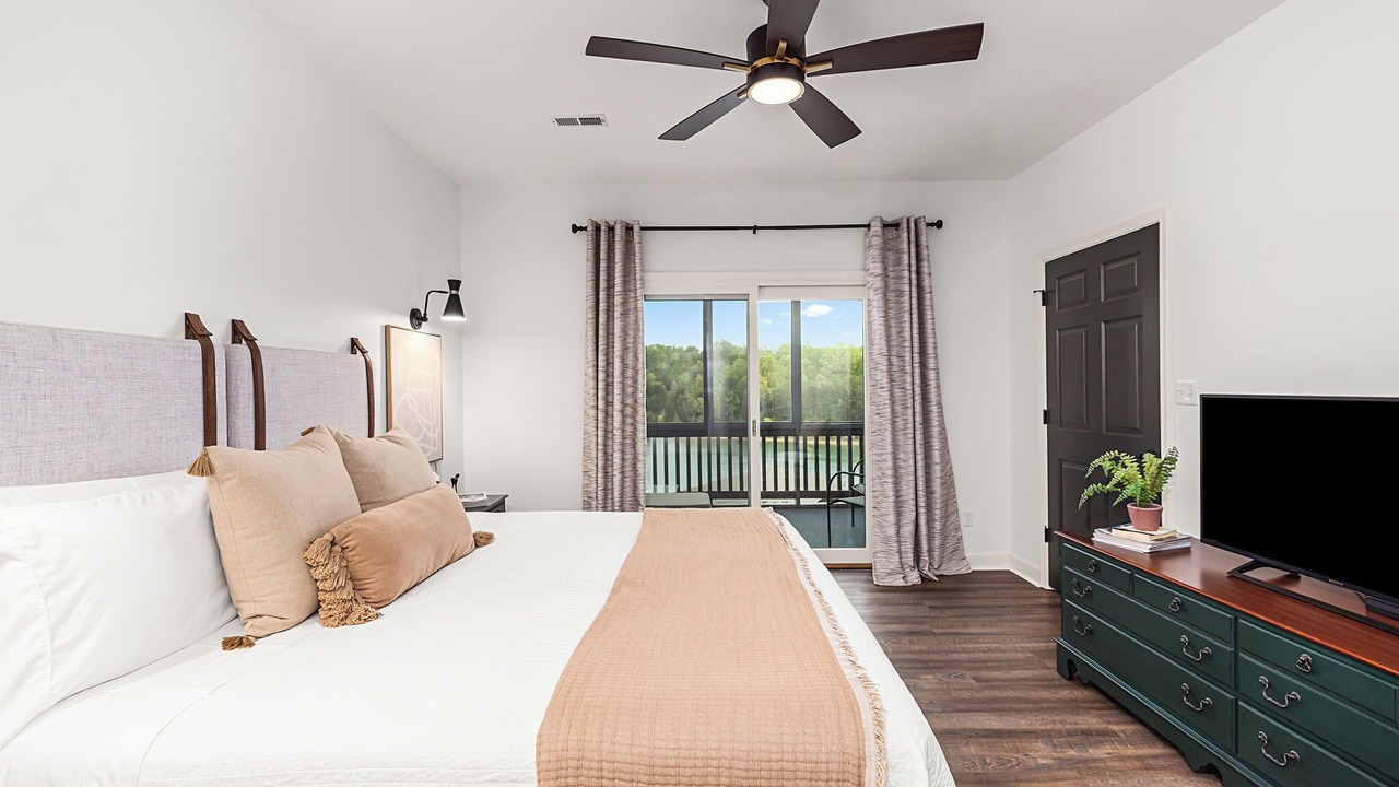 Photo of Bedroom in Huddleston