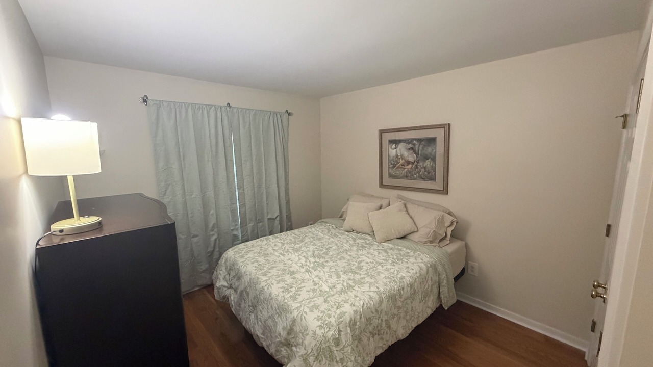 Photo of Bedroom in Mosby