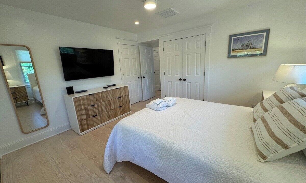 Photo of Bedroom in Flora's Bluff