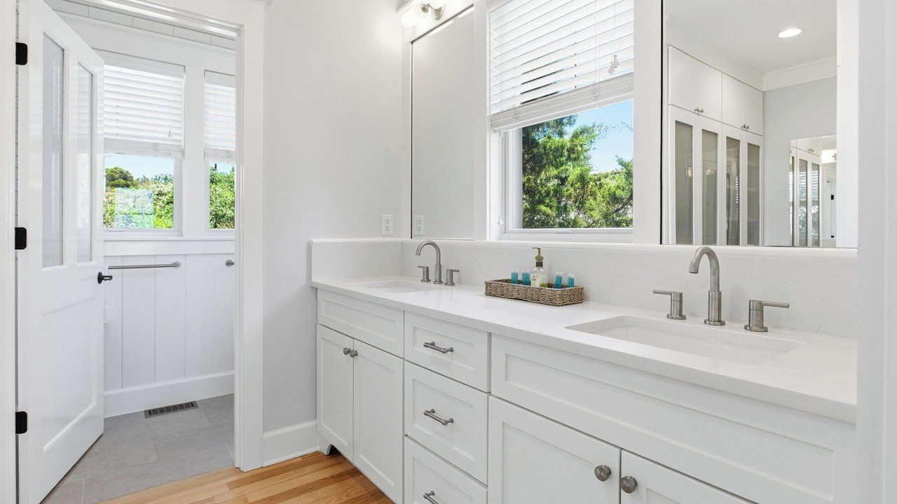 Photo of Bathroom in South Beach
