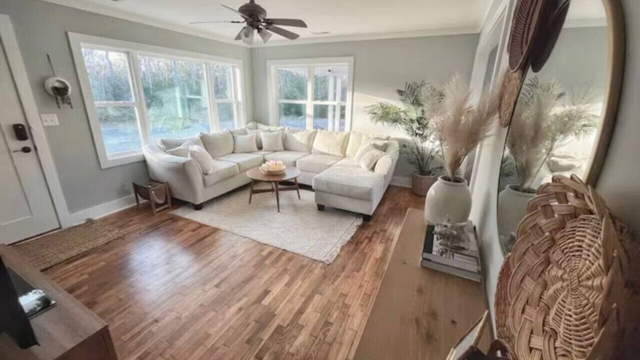 Photo of Livingroom in Long Beach
