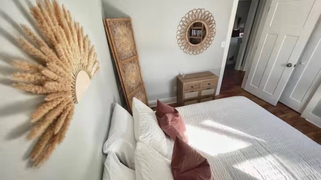 Photo of Bedroom in Long Beach