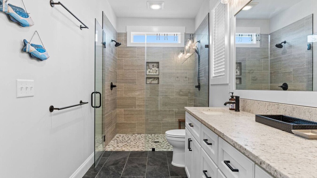 Photo of Bathroom in Tranquil Harbour