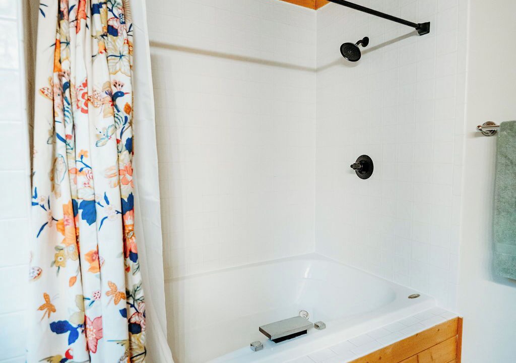 Photo of Bathroom in La Follette