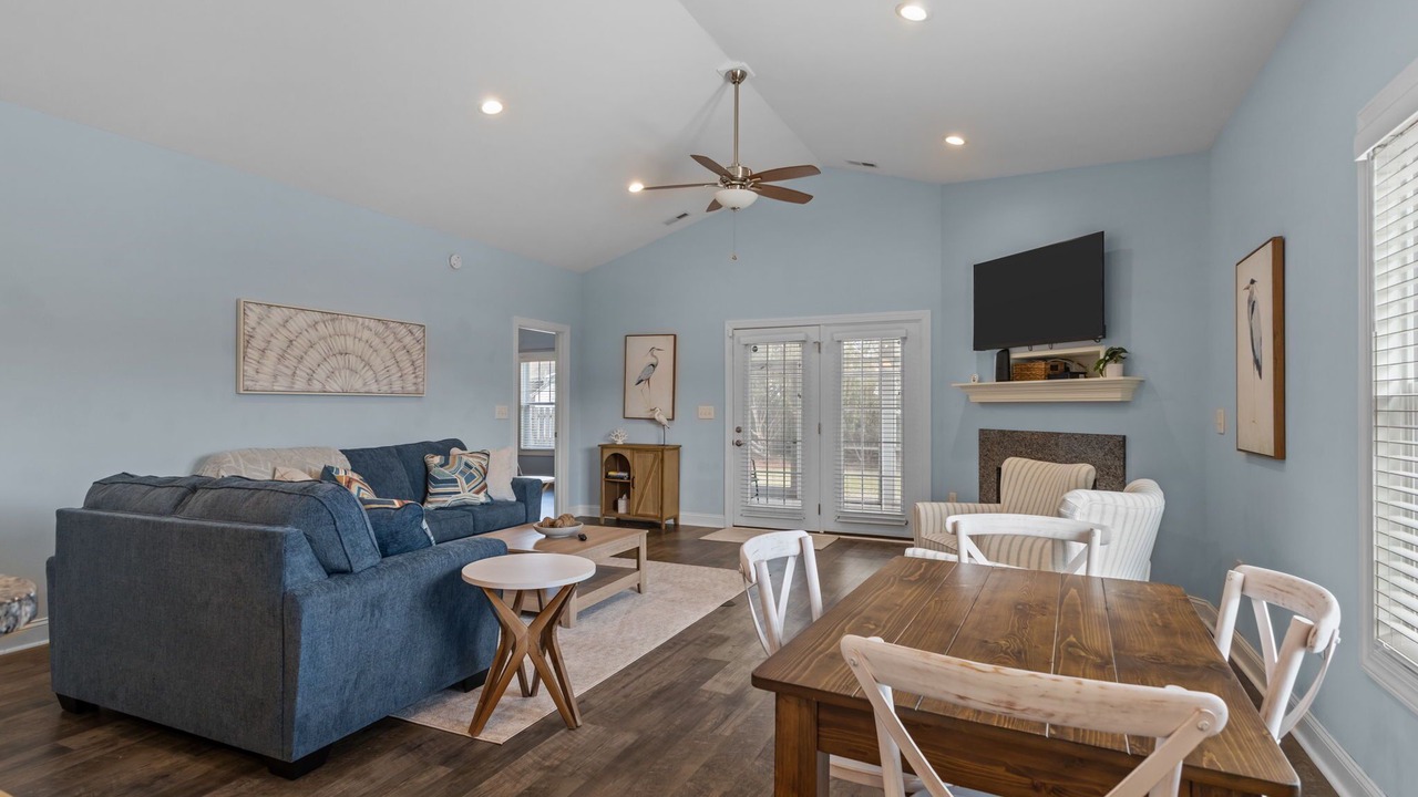 Photo of Livingroom in Morehead City