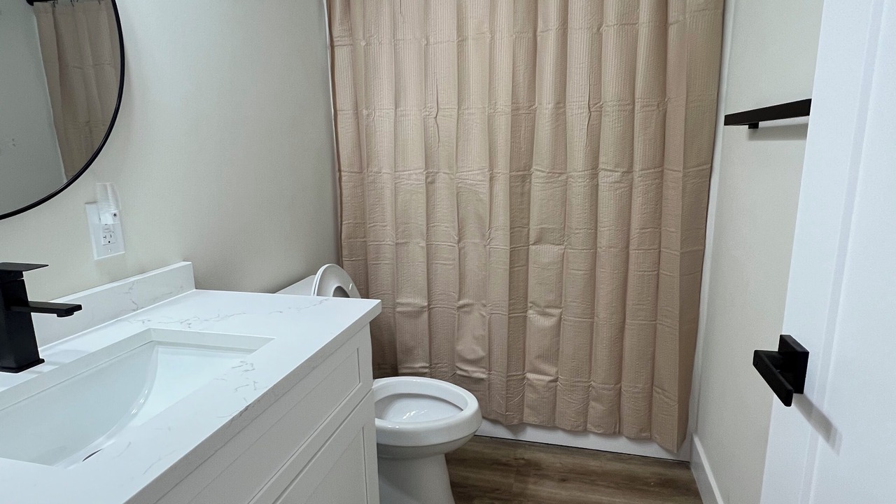 Photo of Bathroom in Lakeside Estates