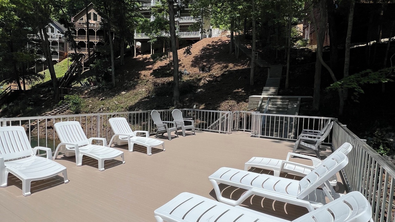 Photo of Patio Balcony in Lakeside Estates