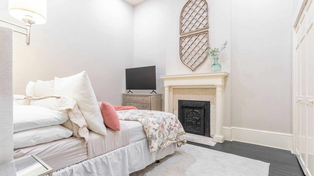 Photo of Bedroom in Livingston