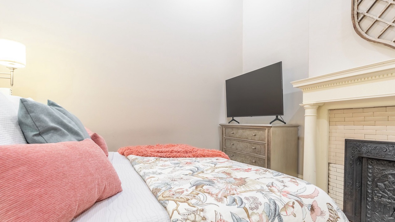 Photo of Bedroom in Livingston
