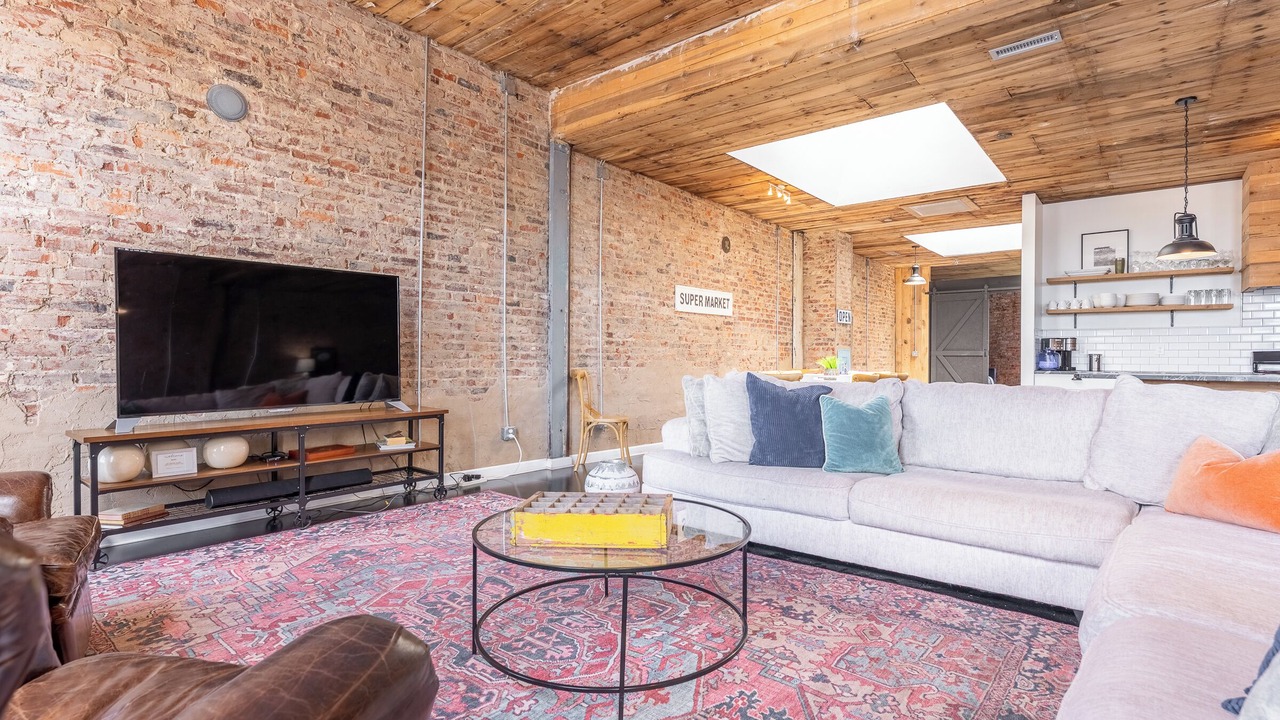 Photo of Livingroom in Livingston