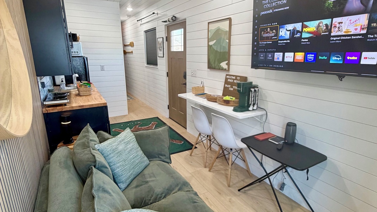 Photo of Livingroom in Lupton City