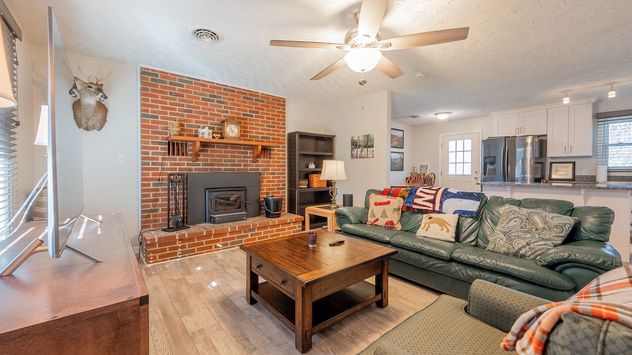 Photo of Livingroom in Blacksburg